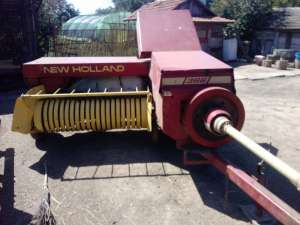 presa de balotat balotiera New Holland pe ata