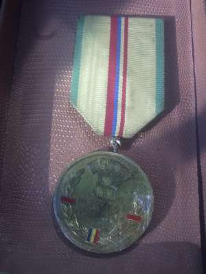 VAND. 2 medalii din anu 1960 cu brevet(comuniste)mai multe  detalii la  nr  de  tel:0785152950...pre
