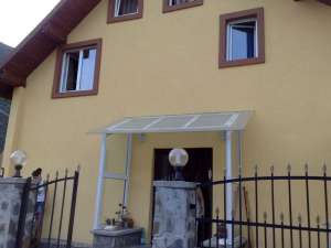 CASA IN BUSTENI
