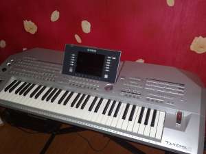 Tyros 2