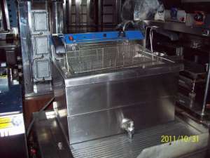 Vand utilaje pentru patiserie SH