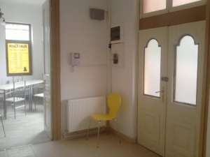 Zona Dacia - Biserica Silvestru,   casa de inchiriat,   suprafata 120mp