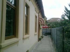 Zona Dacia - Biserica Silvestru,   casa de inchiriat,   suprafata 120mp