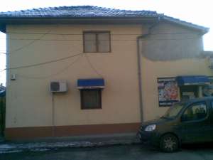Vand casa P+1 cu 2 magazine