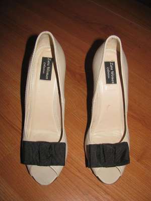 vand 2 rochii de seara,  2 perechi de pantofi zara si musette,  costum Mango,  fusta pnk casual