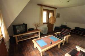 VAND sau inchiriez pe tremen lung CASA LA CHEIA ,        Prahova