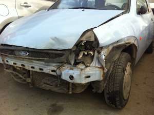 vand ford ka avariat