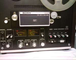 ..Magnetofon Sony 640 a