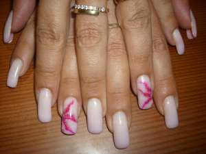 IASI - Aplic unghii false gel .. 50 ron