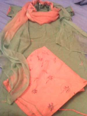 costum indian SALWAR KAMEEZ 3 piese