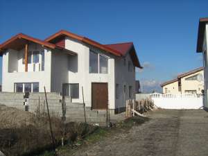 Vila Domnesti Poienita la cheie