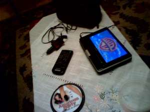 Vand sau schimb  DVD portabil Sony