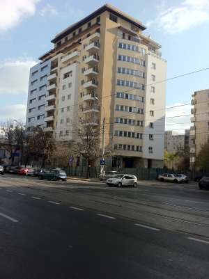 Spatiu  comercial,  Tineretului-Sincai