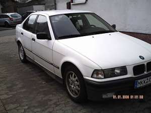 == Vand piese auto npi si second hand BMW E36 sedane si coupe ===