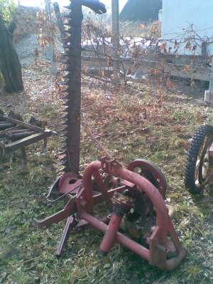 tractor cu cositoare