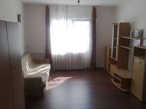 vand garsoniera brasov 12000 euro