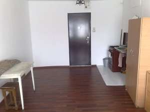 vand garsoniera brasov 12000 euro