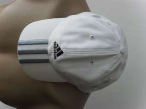 Vand sapca Adidas noua,   originala
