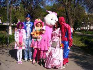 Ursitoare botez petreceri copii mascote costume serbare inchiriat