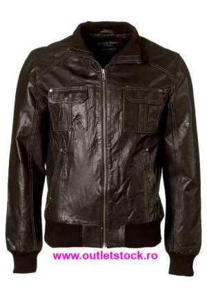 Depozit de en-gros de haine outlet , vindem  Selected MAN