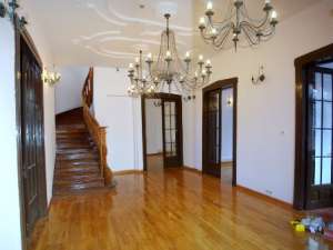 Zona Piata Galati - Vasile Lascar,    vila de inchiriat,    D+P+1+M,    supafata 832mp, 
