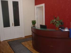 Zona Dacia - Piata Gemeni,   vila de inchiriat,   P+1,   suprafata 450mp,   10 camere