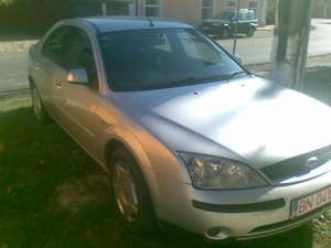 VIND/DEZMEMBREZ FORD MONDEO 2001