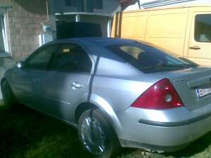 VIND/DEZMEMBREZ FORD MONDEO 2001