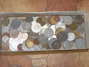 vand urgent bancnote si monede romanesti si straine...