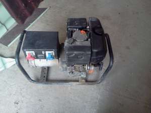 vand Cupe budoexcavator,  picon buldoexcavoatpr,  generator 7, 5 kW