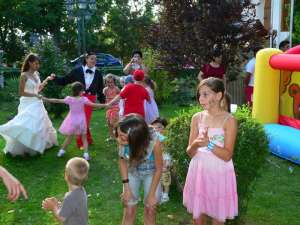 Petreceri pentru copii Animatori petreceri Magician Mos Craciun