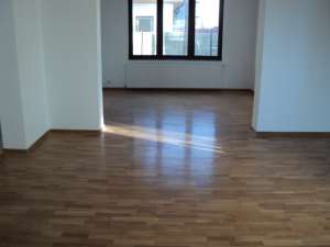 Inchiriere vila in zona Prelungirea Ghencea,  dispusa pe P+2 etaje,  suprafata 321 mp