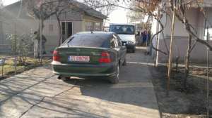 De vanzare opel vectra B . Pret 999 Euro