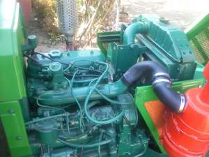VAND TRACTOR UNIVERSAL U445