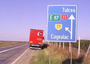 Vand teren situat in Cogealac-langa sosea