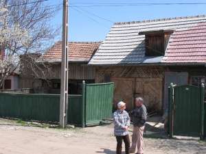 Vand proprietate Ilieni,   pretabila pensiune sau economie sociala