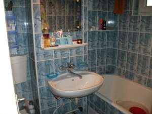 3 camere semidecomandat