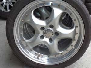 VAND SET JENTI ALIAJ 18