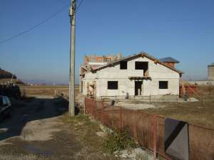 Codlea Vand/schimb casa p+m, la gri , 5 cam.util  326 mp. cu gars/ap.2 cam dec. Brasov+dif.
