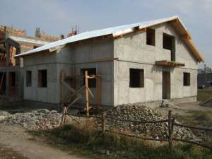 Codlea Vand/schimb casa p+m, la gri , 5 cam.util  326 mp. cu gars/ap.2 cam dec. Brasov+dif.