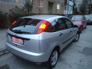 Ford Focus 1 8 16 V