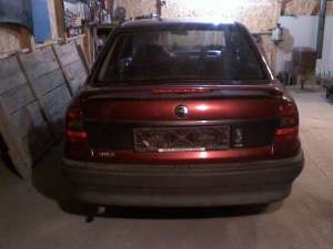 Dezmembrez Opel Astra F 1.6/75CP