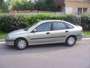 Vand Renault Laguna 2000 motor 1, 6 ,  dotari full electric stare foarte buna