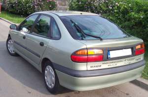 Vand Renault Laguna 2000 motor 1, 6 ,  dotari full electric stare foarte buna