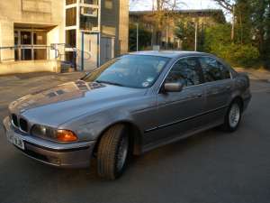 BMW 523i