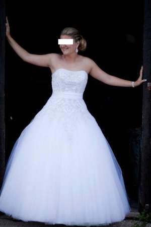 Vand Rochie de Mireasa IDM Bride 1111 White 2011