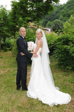 Rochie Mireasa Luna Novias Model Gilda 2011 + Voal