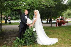Rochie Mireasa Luna Novias Model Gilda 2011 + Voal