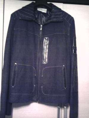 Vand urgent 2 geci piele,  PRADA