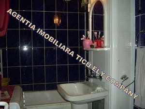 Vindem apartament in Navodari